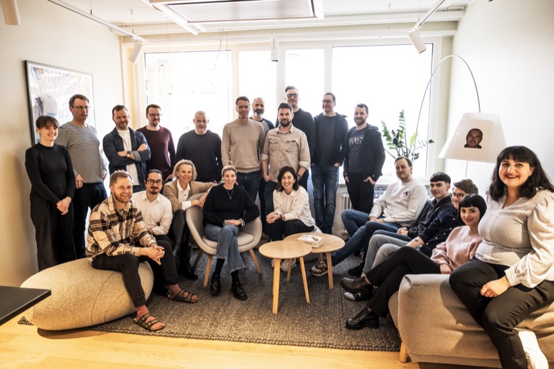 glada medarbetare på TwoFour